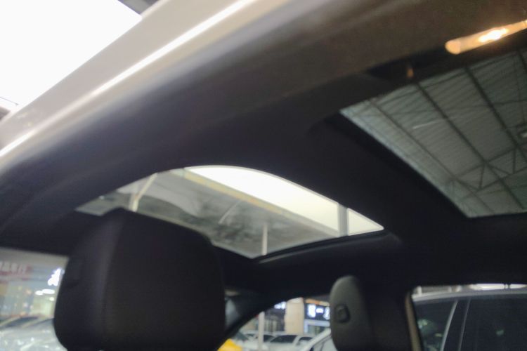 奔驰A级 2021款 A 200 L 运动轿车动感型中控内饰22