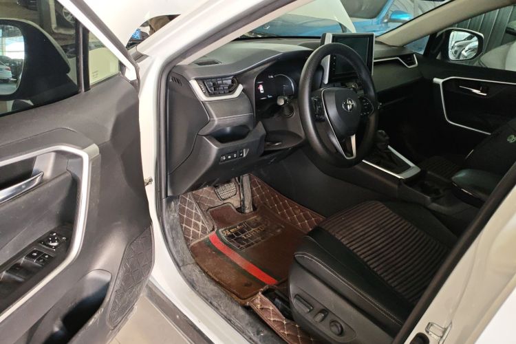 丰田 RAV4荣放 2020款 2.0L CVT两驱风尚版中控内饰20