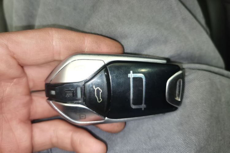 奔腾T90 2023款 1.5T DCT 自动豪华型中控内饰7001