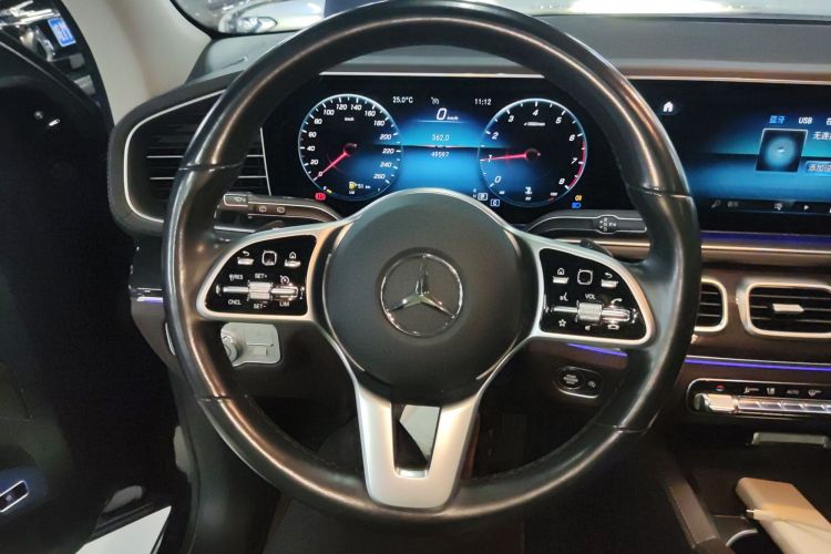 奔驰GLE 2021款 GLE 350 4MATIC 动感型局部细节13
