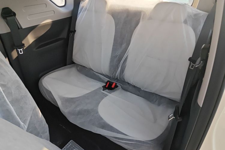 吉利银河 熊猫 2025款 210km 元气熊中控内饰21