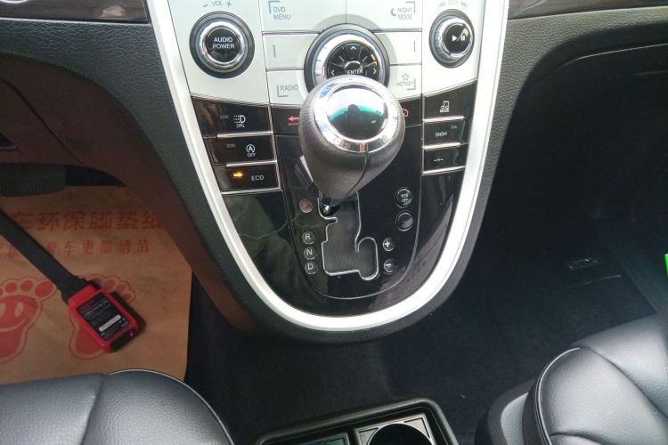 纳智捷 大7 MPV 2016款 2.0T 豪华型中控内饰18