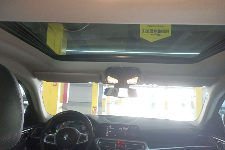 宝马4系 2022款 425i Gran Coupe M运动套装中控内饰22