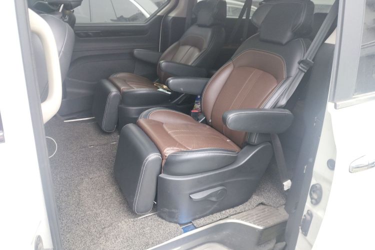 上汽大通MAXUS 大通G10 2018款 PLUS 2.0T 自动豪华行政版中控内饰21