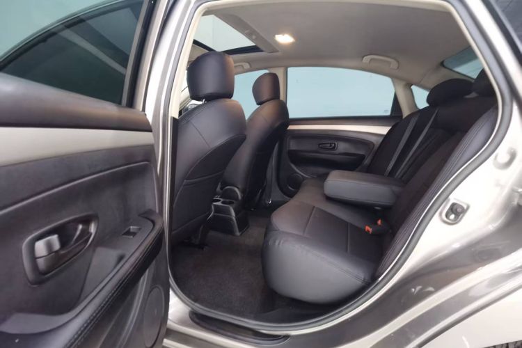 日产 轩逸 2016款 经典 1.6XE 手动领先版中控内饰21