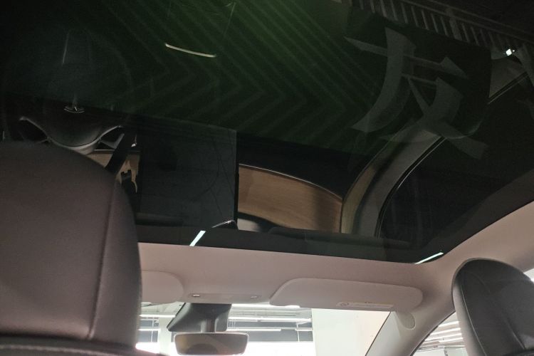 特斯拉 Model Y 2021款 长续航全轮驱动版局部细节22
