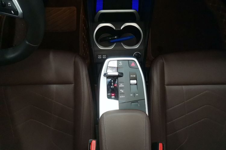 宝马X1 2023款 sDrive25Li M运动套装中控内饰18