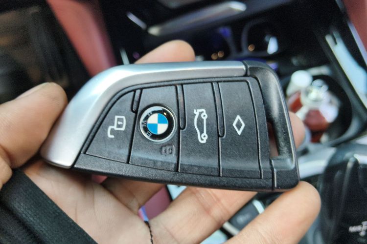 宝马X4 2020款 xDrive25i M运动套装中控内饰11