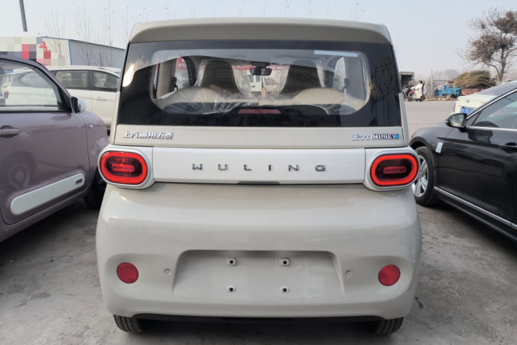 五菱汽车 宏光MINIEV 2024款 第三代 215km 青春版车身外观6