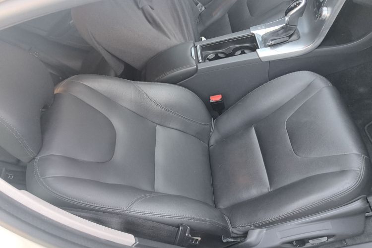 沃尔沃V60 2017款 T5 智逸版 国V局部细节41