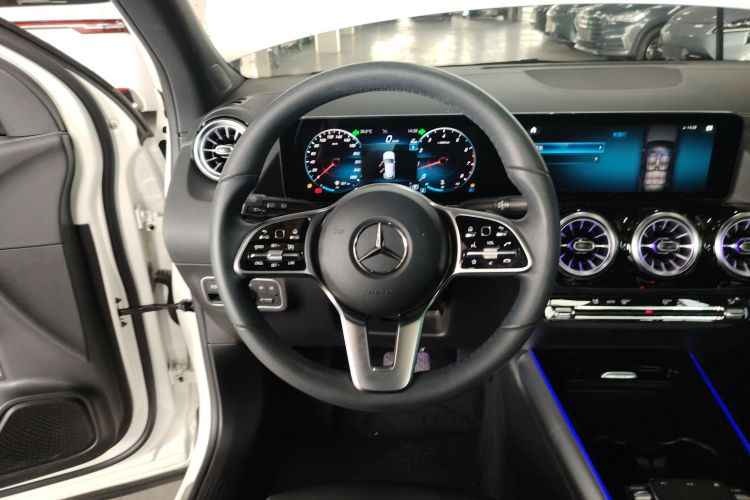 奔驰GLA 2023款 GLA 220局部细节13