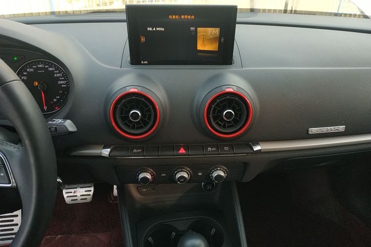 奥迪A3 2020款 改款 Sportback 35 TFSI 进取型 国VI中控内饰16
