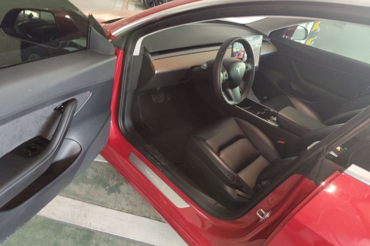 特斯拉 Model 3 2020款 长续航后轮驱动版中控内饰20