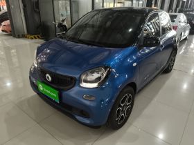 smart forfour 2016款 0.9T 66千瓦先锋版