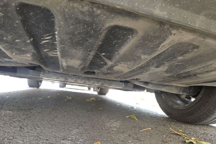 奔驰EQB 2023款 EQB 260局部细节9009