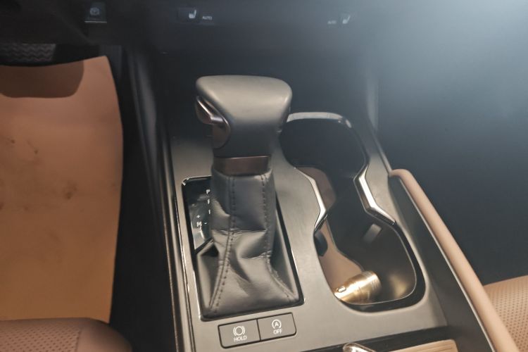 雷克萨斯ES 2023款 200 卓越版局部细节18