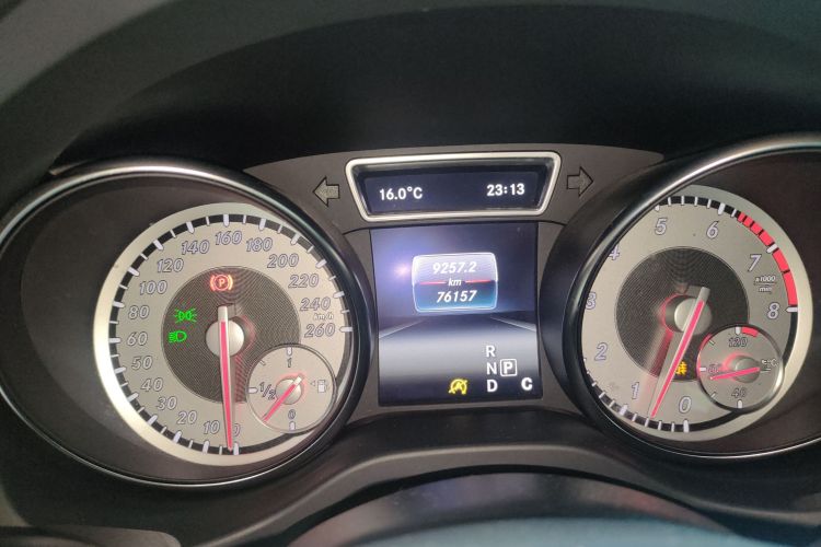 奔驰CLA 2016款 CLA 220 4MATIC中控内饰14