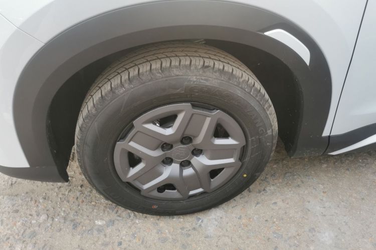 比亚迪 元UP 2025款 301KM 领航型车身外观6007