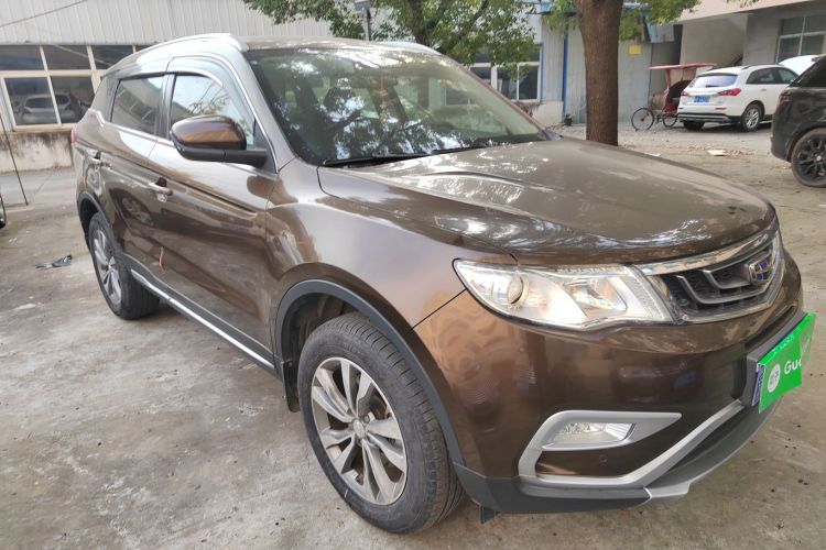 吉利汽车 博越 2016款 2.0L 手动智联型车身外观3