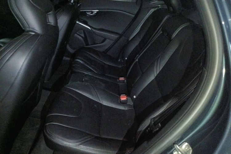 沃尔沃V40 2017款 T3 智逸版中控内饰21