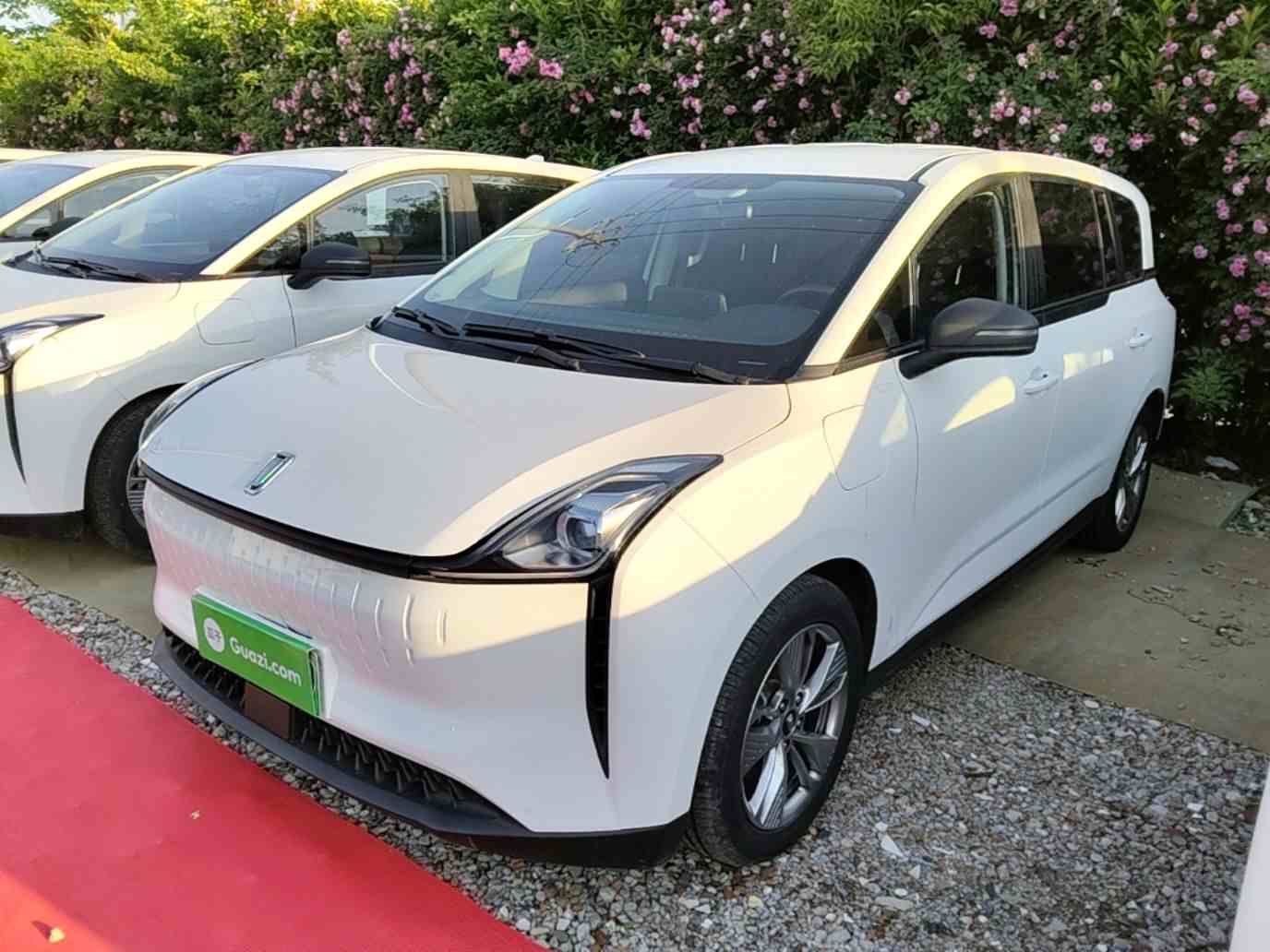 奔腾NAT 2023款 PRO 舒享出行版 425km(2)