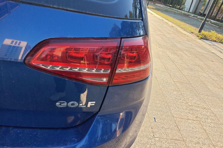 大众 高尔夫 2015款 1.6L 自动舒适型车身外观9