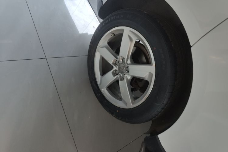 奥迪Q5 2016款 40 TFSI 技术型车身外观6008