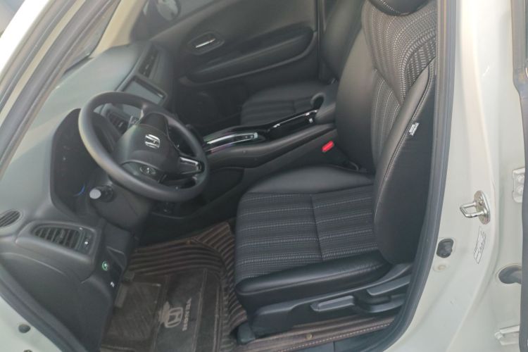 本田 缤智 2017款 1.8L CVT两驱先锋型中控内饰19