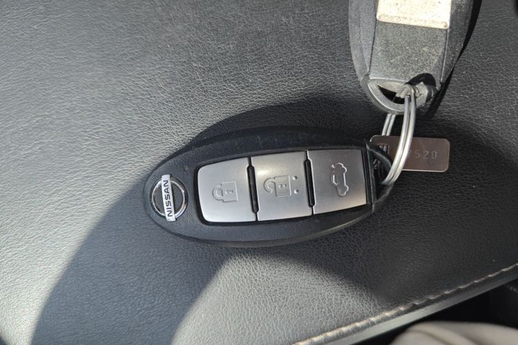 日产 轩逸 2020款 1.6L XL CVT悦享版中控内饰11