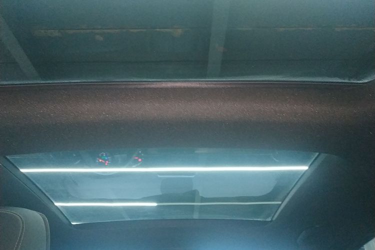 奔驰GLC 2018款 改款 GLC 300 4MATIC 动感型局部细节22