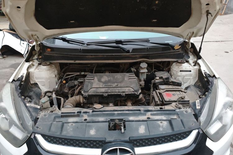 江汽集团 瑞风S2 2015款 1.5L CVT豪华智能型机舱底盘24