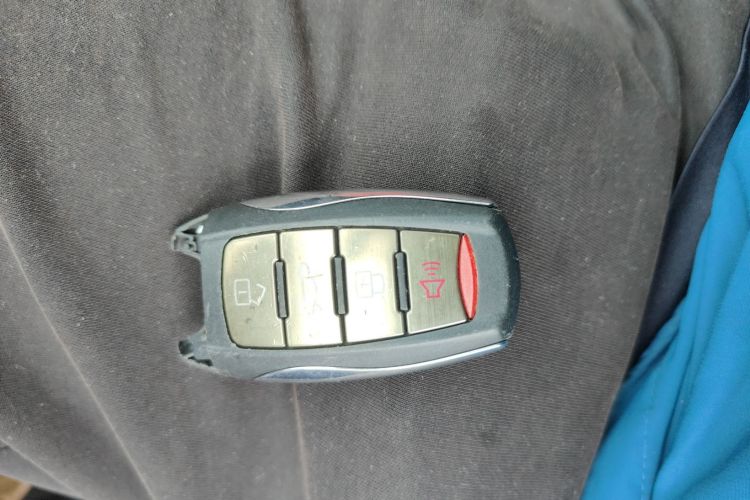 哈弗H2s 2018款 红标 1.5T 双离合风尚型中控内饰11