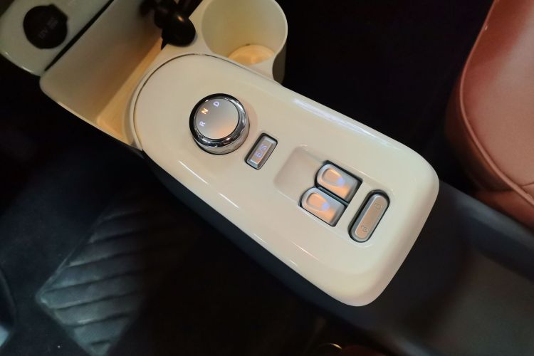 长安启源 长安Lumin 2022款 210km 香甜款中控内饰18