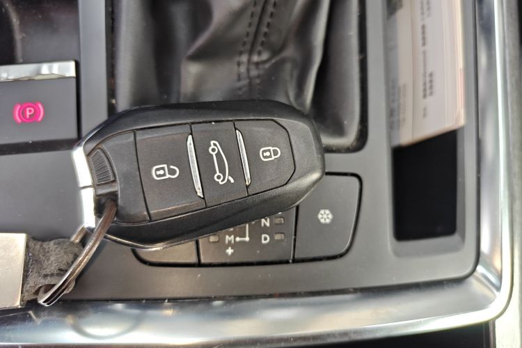 雪铁龙C6 2017款 改款 380THP 尊贵型中控内饰11