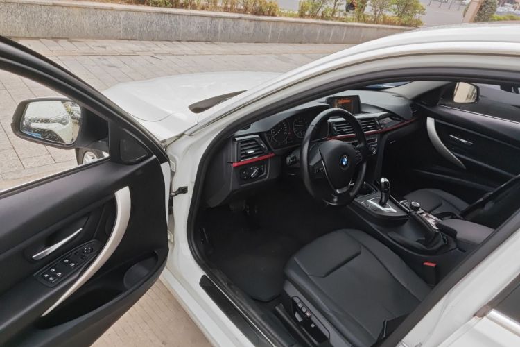 宝马3系 2015款 320Li 超悦版时尚型中控内饰7003