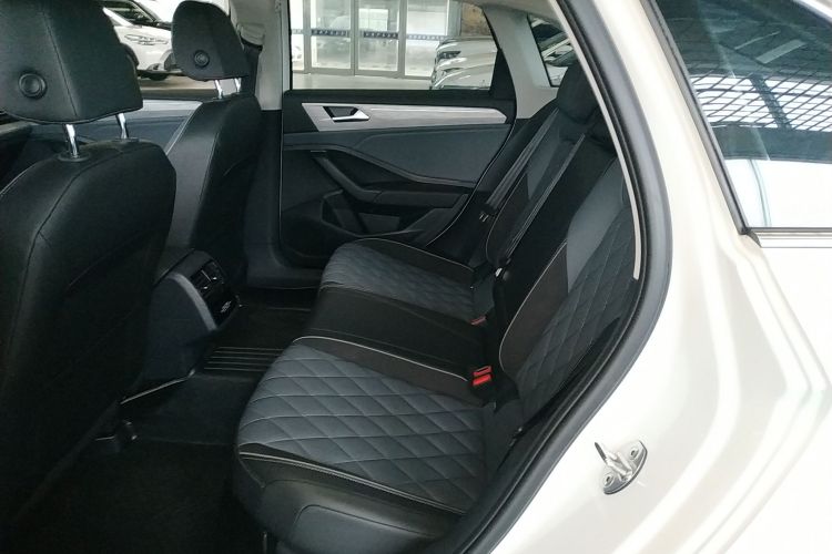 大众 速腾 2025款 300TSI DSG卓越版中控内饰21