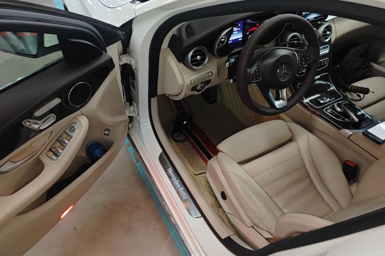 奔驰C级 2017款 C 200 L中控内饰7003