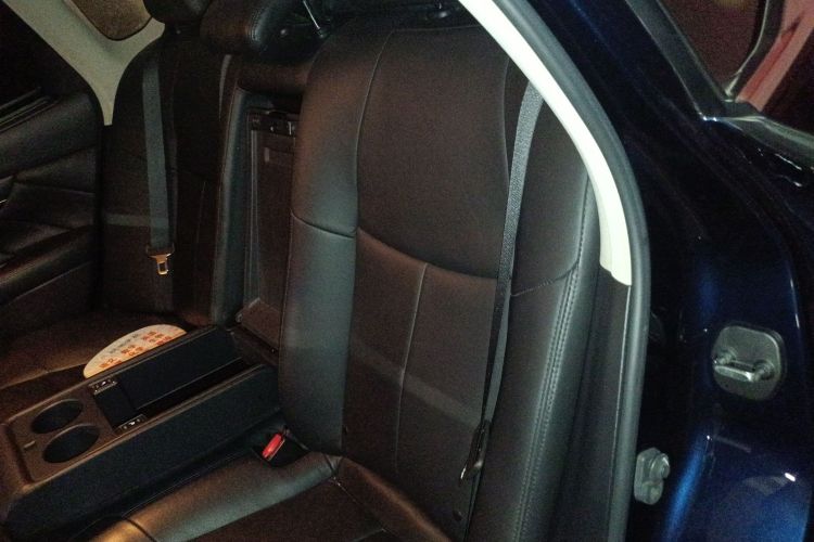 英菲尼迪Q70 2017款 Q70L 2.5L 悦享版中控内饰7004