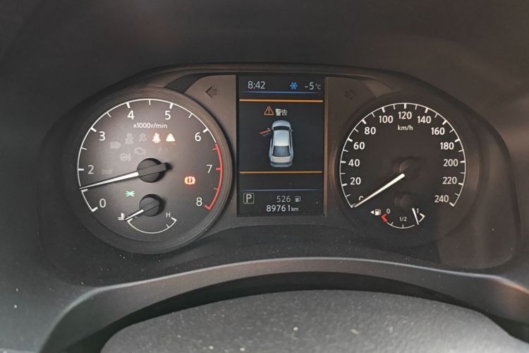 日产 天籁 2019款 2.0L XL 舒适版中控内饰14