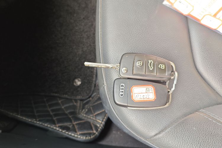 奥迪A3 2016款 Sportback 35 TFSI 风尚型中控内饰11