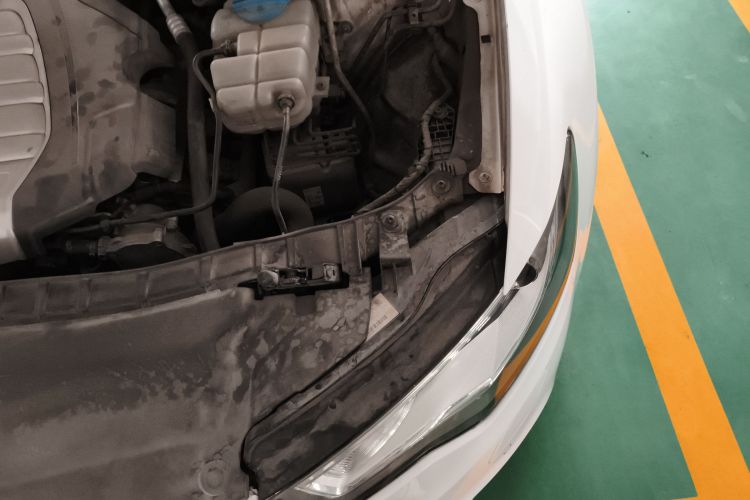 奥迪A6L 2014款 30 FSI 技术型局部细节9007