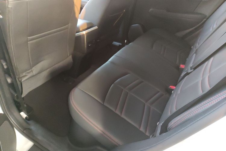 东风风神AX7 2016款 2.0L 自动智逸型中控内饰21