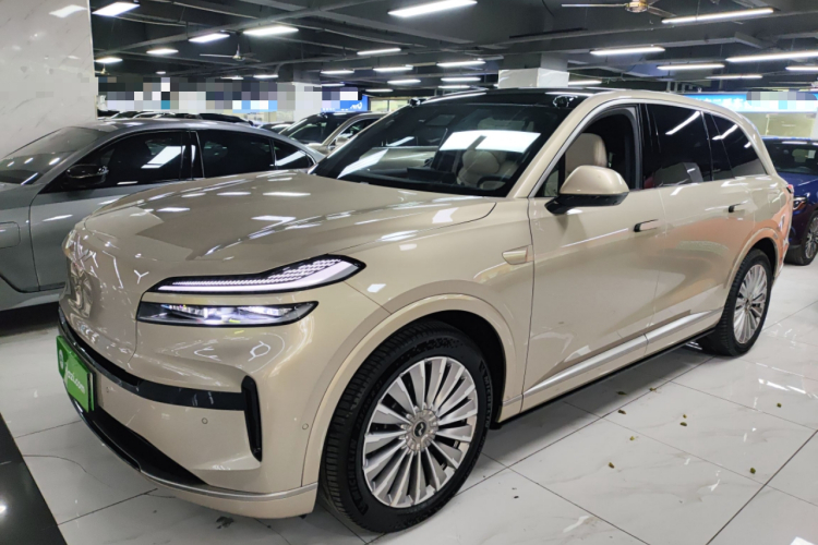 乐道L90 2025款 Ultra 六座版车身外观1