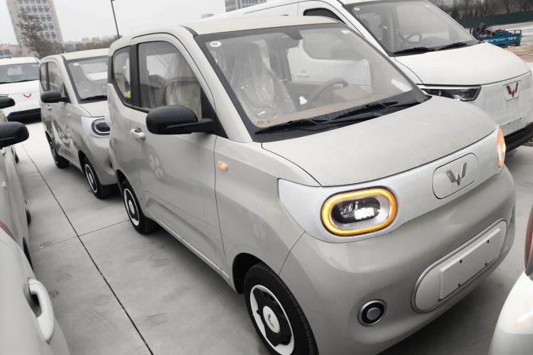 五菱汽车 宏光MINIEV 2024款 第三代 215km 青春版车身外观3