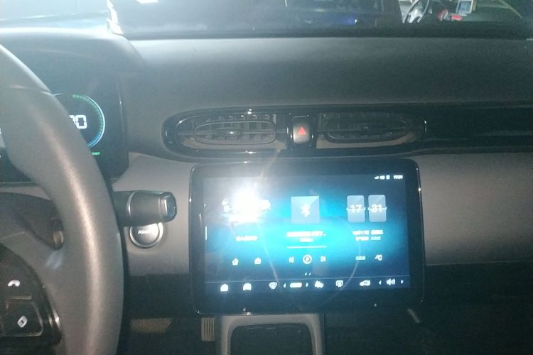 零跑汽车 零跑T03 2021款 400轻享版 三元锂局部细节16