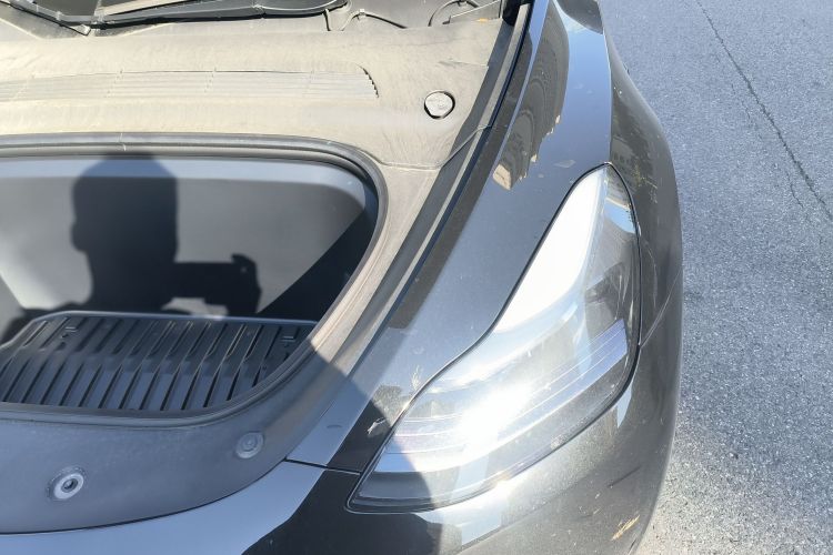 特斯拉 Model Y 2023款 后轮驱动版局部细节9007