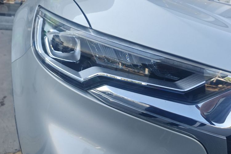 红旗HS5 2019款 2.0T 智联旗享版车身外观8