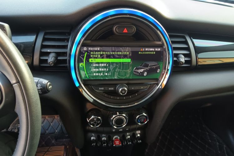 MINI 2019款 1.5T COOPER 经典派局部细节16