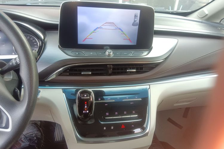 别克GL8 2021款 陆上公务舱 652T 舒适型局部细节16