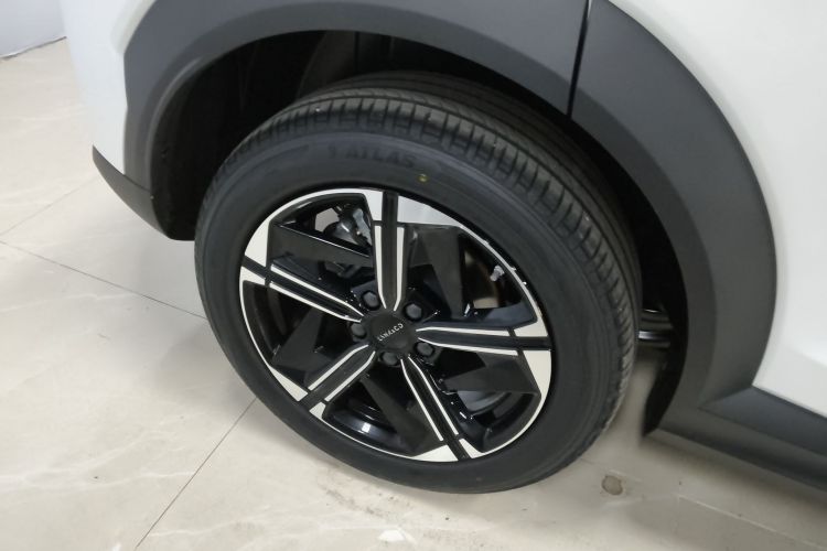 领克06 EM-P 2023款 EM-P 126长续航Halo车身外观6008